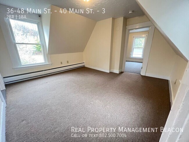 Foto del edificio - West Lebanon 2 BR, 1 Bath Apartment $1750 ...
