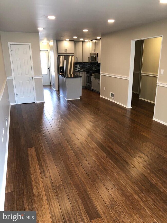 Building Photo - 1007 Woodchip Rd