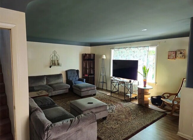 Foto del edificio - 508 E 9th St