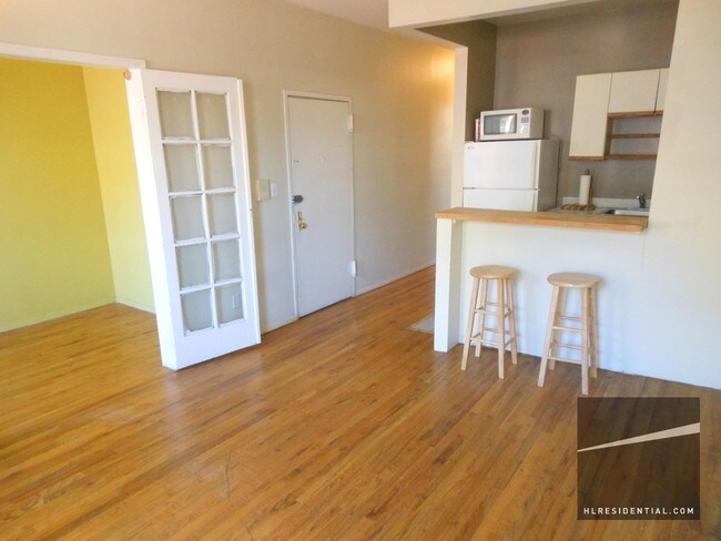 Foto del edificio - 200 Ashland Pl