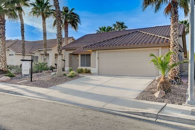 Foto del edificio - Henderson Single-Story Gem with Gas Firepl...