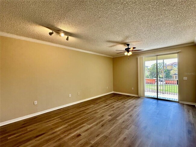Building Photo - 5001 Baraldi Cir