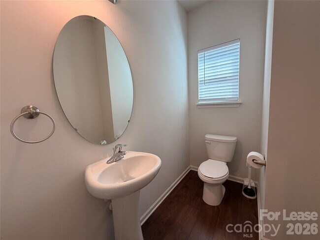 Building Photo - 9330 Grand Valley Dr