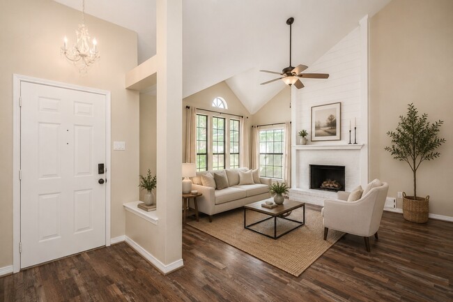 Building Photo - 12518 Dolgo Dr
