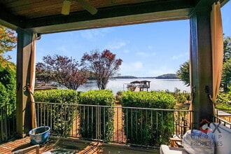 Building Photo - 17120 Belle Isle Dr Building Photo - 17120 Belle Isle Dr