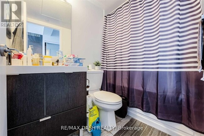 Building Photo - 365 Church St