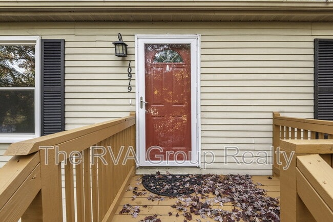 Building Photo - 10919 Speeks Ct