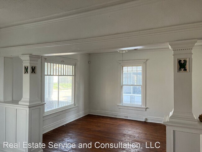 Building Photo - 5 br, 2 bath House - 2053 S. 5th