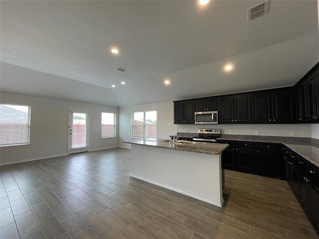 Foto del edificio - 5817 Brookville Dr