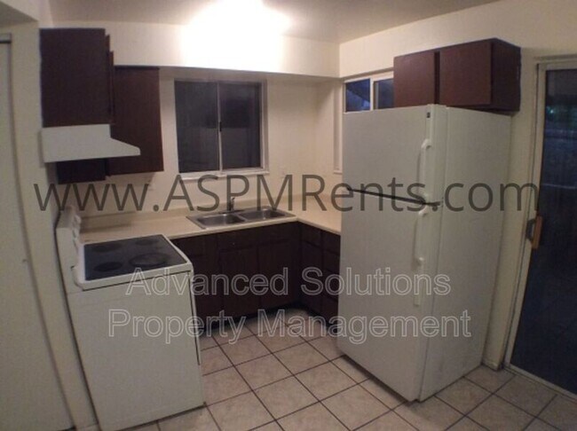 Foto del edificio - 1211 W Iola Ave