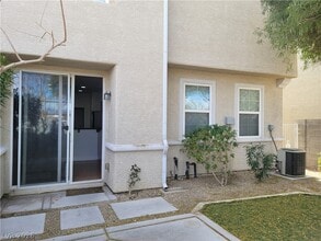 Building Photo - 6140 Pine Villa Ave