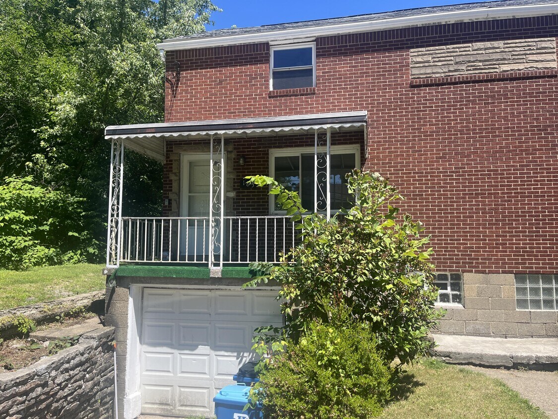 Primary Photo - 185 Howard St