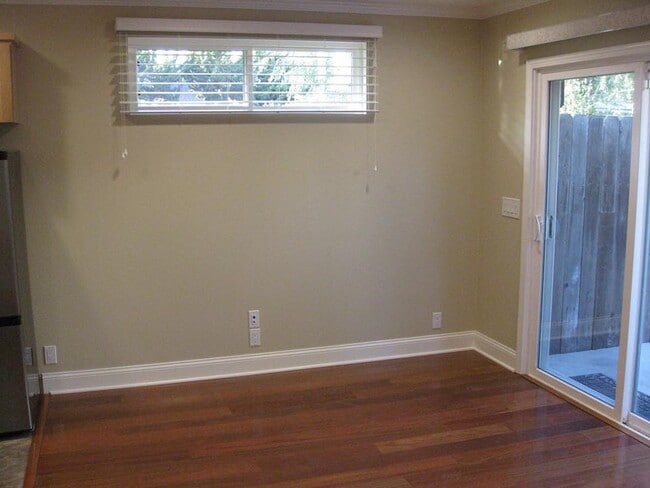 Building Photo - 6181 Covington Way