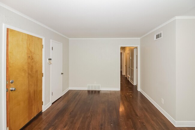 Foto del edificio - 1298 Wedgewood St