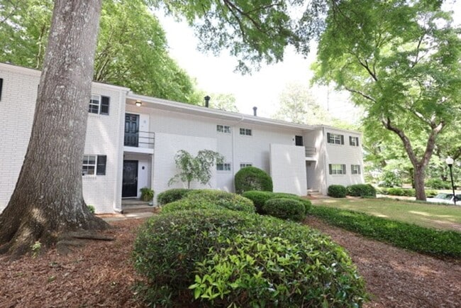 2 Bedroom Condo in Buckhead for RENT!!! (Garden Brook at Peachtree Hills) - 2 Bedroom Condo in Buckhead for RENT!!! (Garden Brook at Peachtree Hills)
