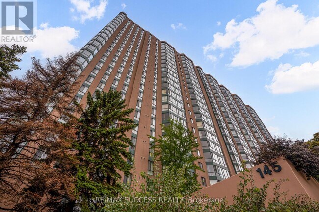 Photo du bâtiment - 145 Hillcrest Ave