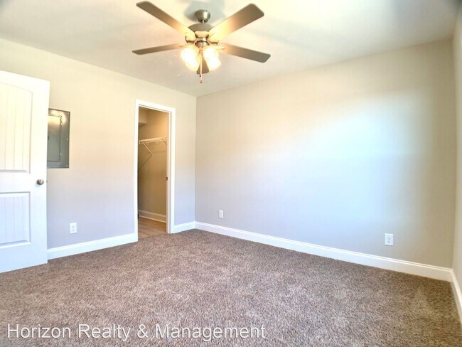 Foto del edificio - 3 br, 3 bath House - 1000 Henry Place Blvd...