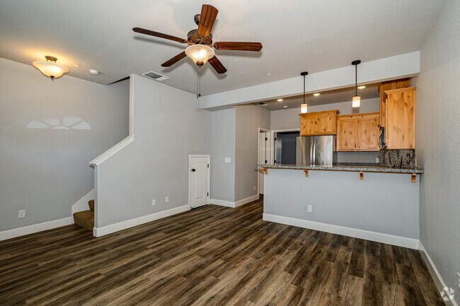 3 habitaciones, 3 baños - 1173 pies cuadrados - Midtown 557