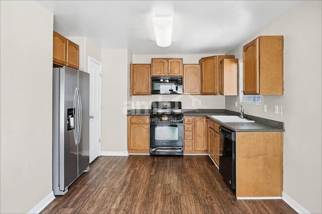 Foto del edificio - 456 W Bountiful Wy