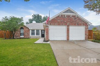 Building Photo - 1414 Glenwillow Dr