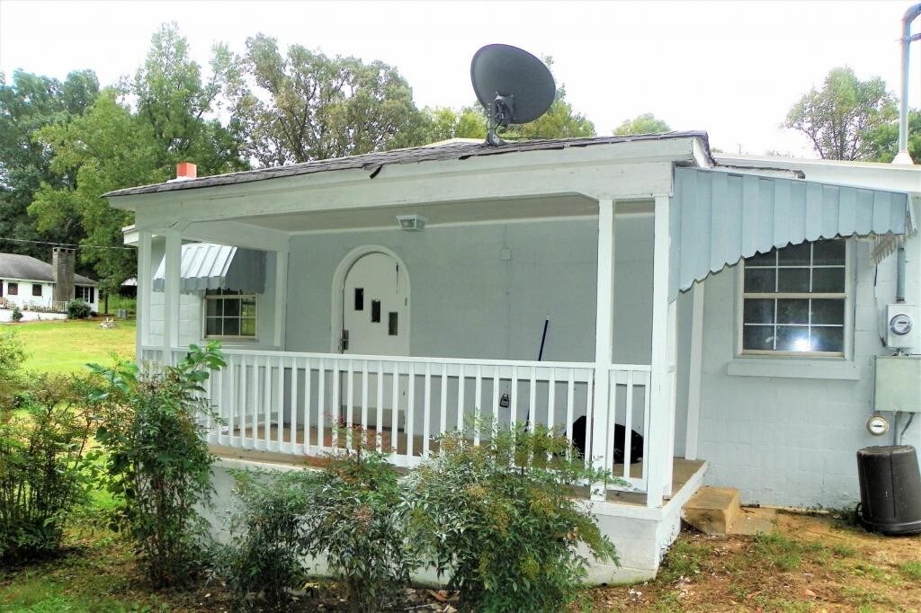 909 Old Thomasville Rd, High Point, NC 27260 House Rental in High