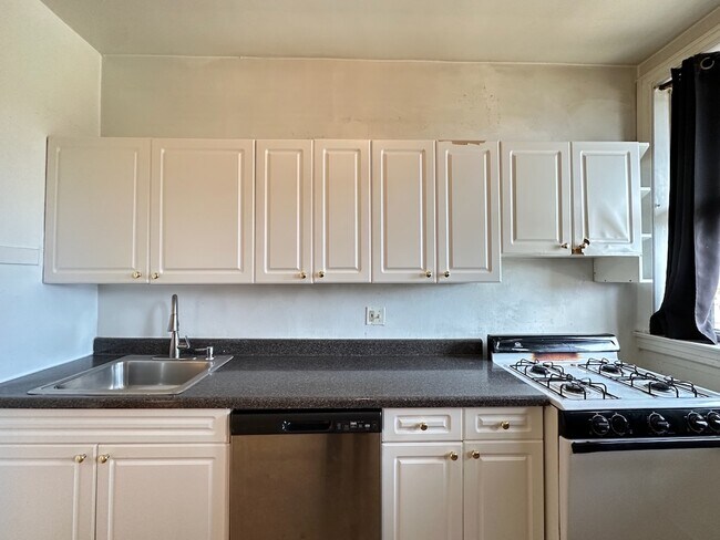 Foto del edificio - 943 Judson Ave