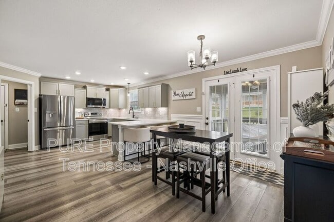 Foto del edificio - 429 Crestwicke Ct