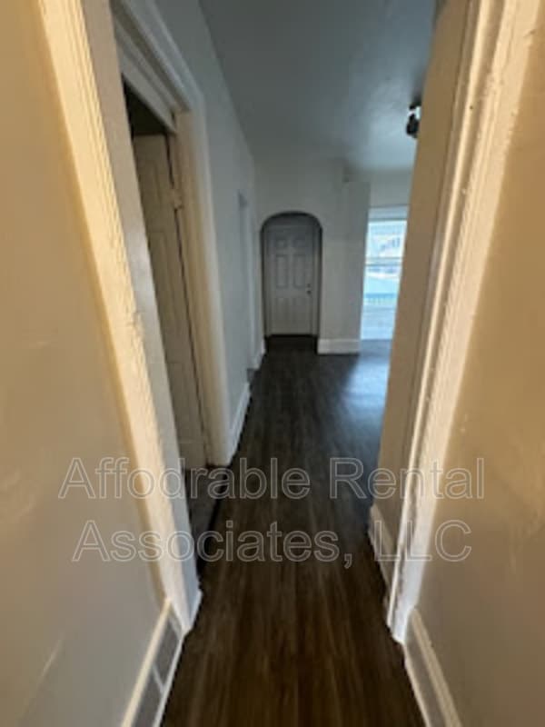 700 S 36th St Unit Lower, Milwaukee, WI 53215 Condo for Rent in