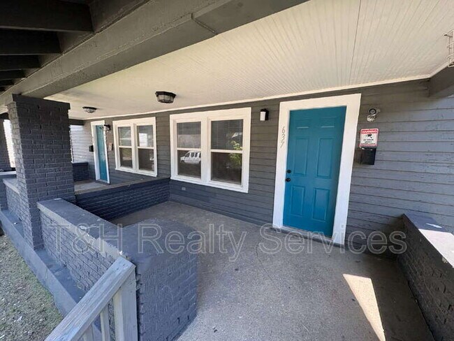 Foto del edificio - 637 N Gray St