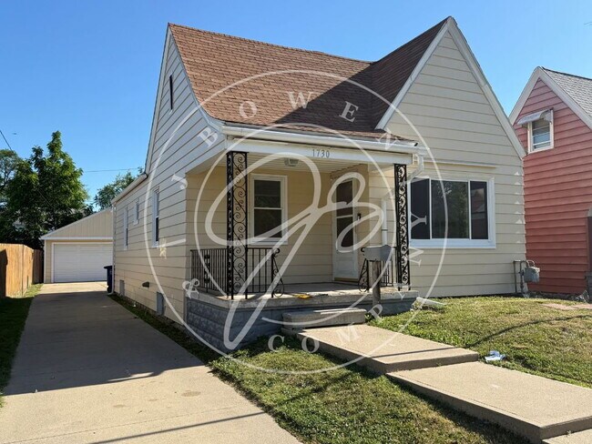 Foto del edificio - "Charming 2-Bedroom Retreat in West Toledo with huge garage.