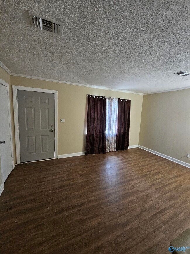 Building Photo - 6118 Belgrade Dr NW