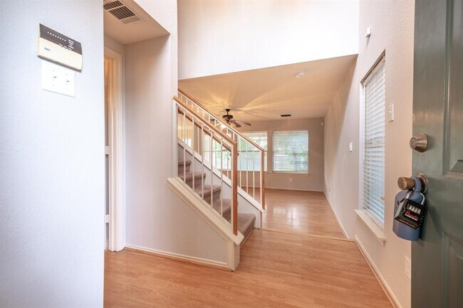 Foto del edificio - 15509 Miss Adrienne's Path