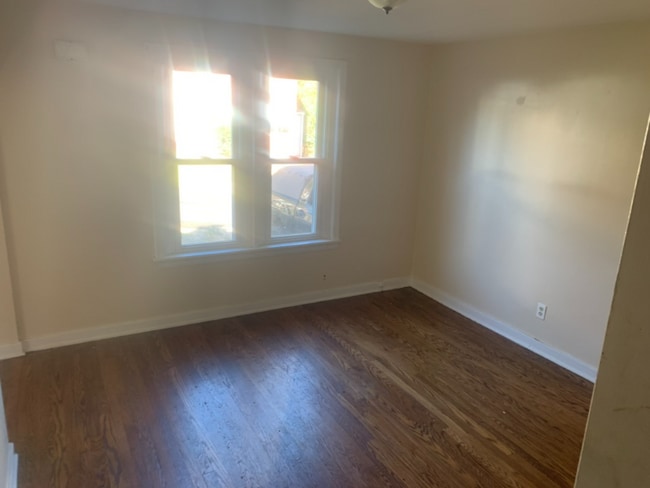 Photo - 8616 Oakcrest Rd House