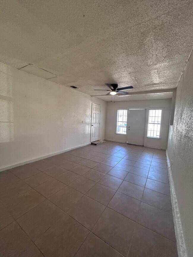 Foto del edificio - 4047 Indian Sunrise