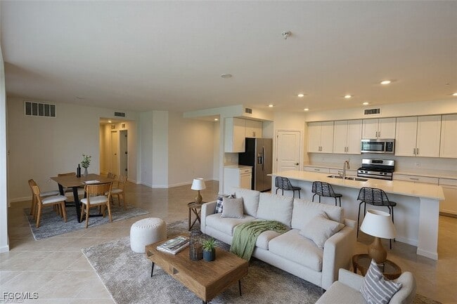 Foto del edificio - 16572 Kingwood Ln