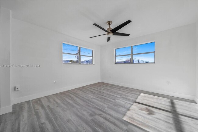 Foto del edificio - 910 Jefferson Ave