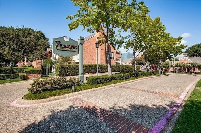 Foto del edificio - 12680 Hillcrest Rd