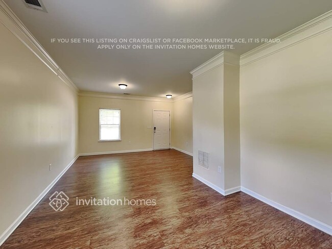 Foto del edificio - 999 Rock Hill Pkwy