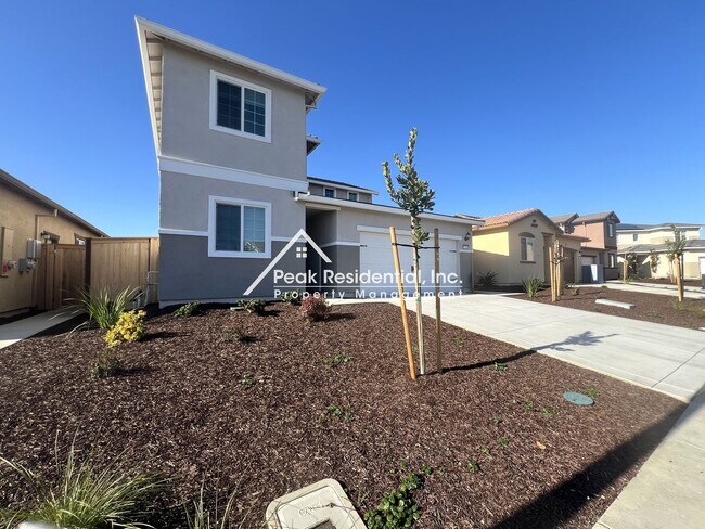 Foto del edificio - Brand New Rancho Cordova 4bd/3ba Home with 2 Car Garage!