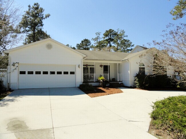 Building Photo - Community Water Access! Gorgeous Home!