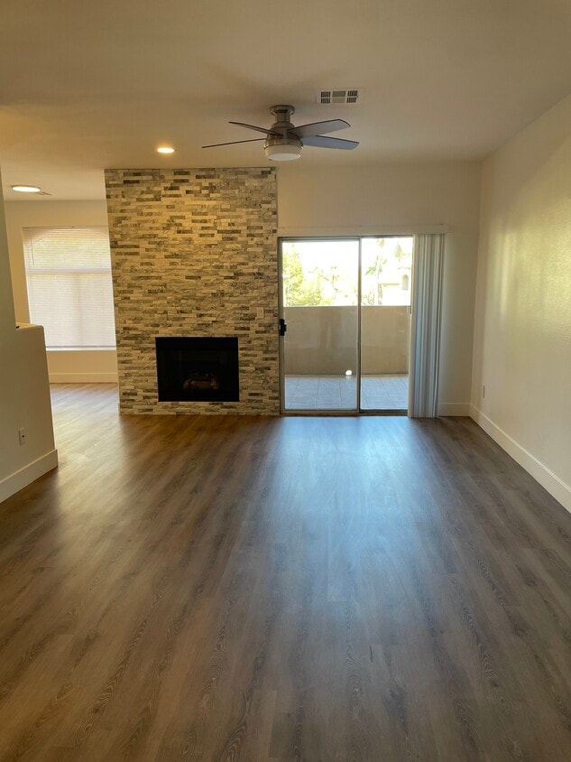 Foto principal - 8741 Red Brook Dr