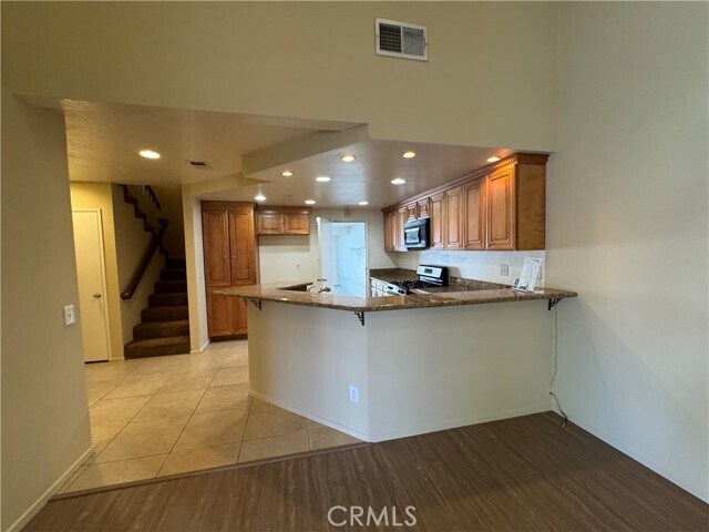 Foto del edificio - 254 Spruce Ct