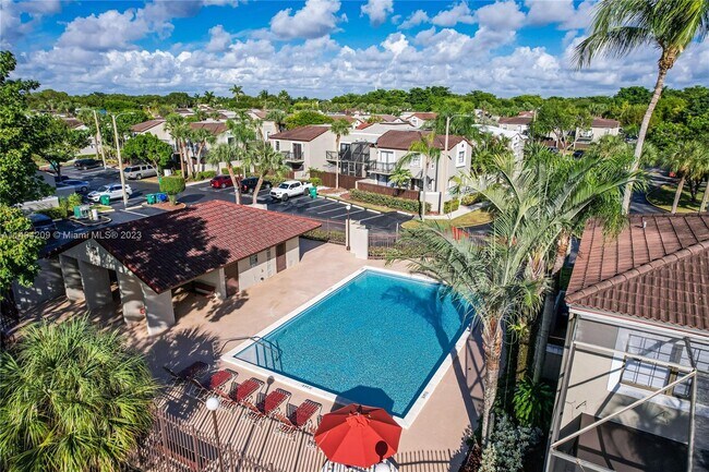 Foto del edificio - 10410 SW 153rd Ct