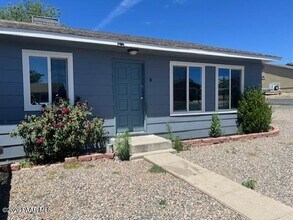 Building Photo - 6336 N Rockland Dr