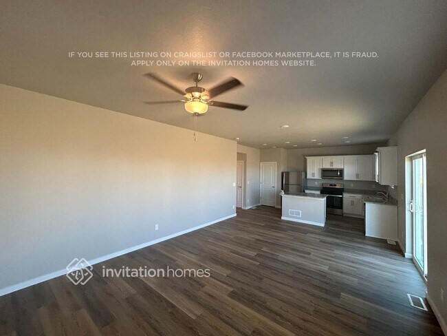 Foto del edificio - 7402 Green River Ave