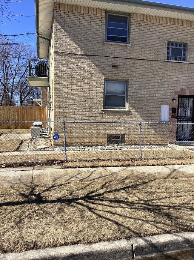 Entrance - 4777 N 70th St