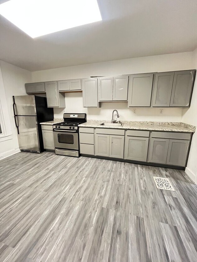 Primary Photo - Beautiful 3 Bedroom 1 Bathroom East Baltimore Town Home