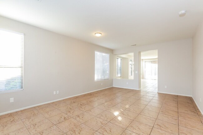 Foto del edificio - 6651 W Townley Ave