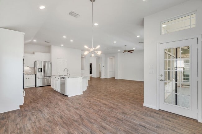 Foto del edificio - 424 Freeman Park Pl