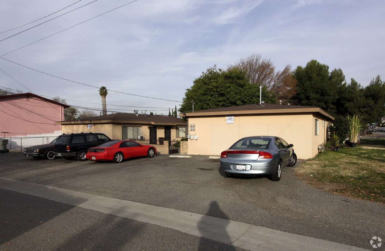 Primary Photo - 1149-1163 2nd Ave